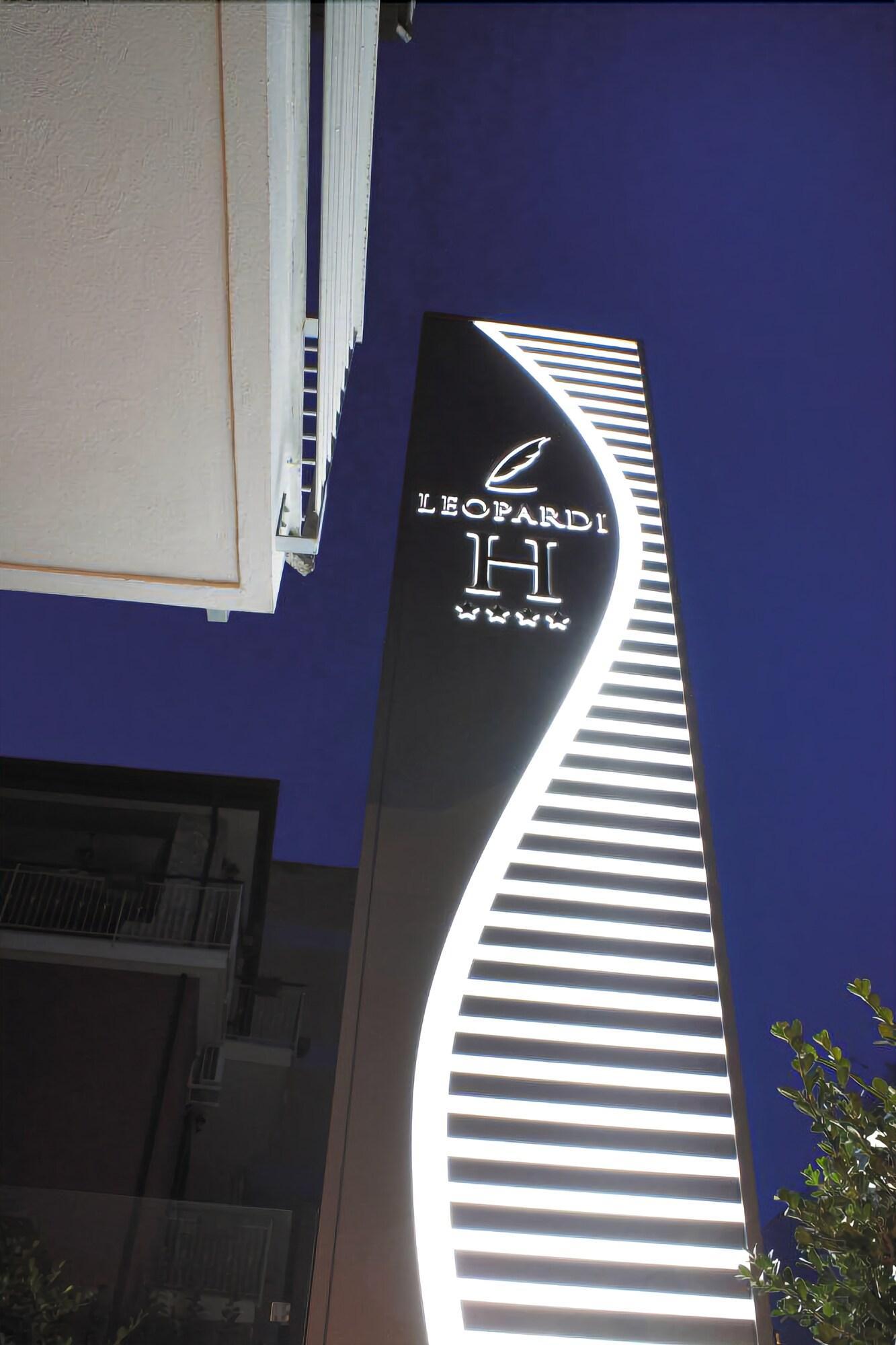 Hotel Leopardi โปมิญาโน ดาร์โก ภายนอก รูปภาพ